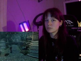 stillHer webcam model stream image