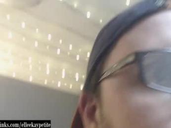 elleekaypetite webcam model stream image