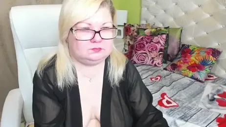 DoraMay webcam model stream image