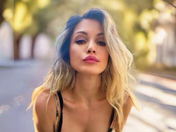 TayaWalkers webcam model stream image