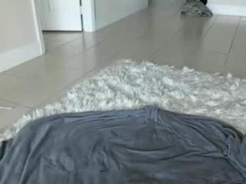 myles_isperfect webcam model stream image