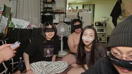 shun_ch webcam model stream image