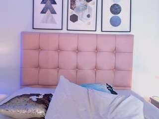 zoe-jones13 webcam model stream image