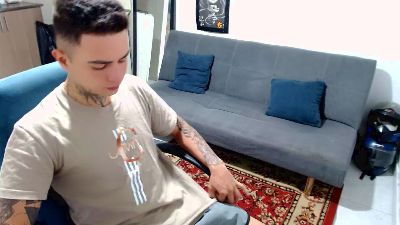 santii_ss webcam model stream image