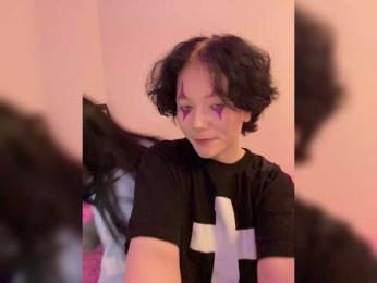 PinkyPai webcam model stream image