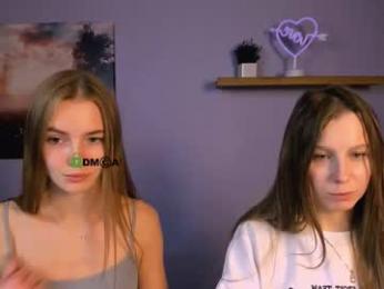 lana_shine_ webcam model stream image