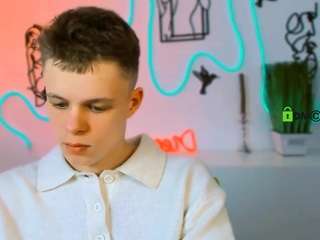 emil-lucky webcam camsoda model stream image