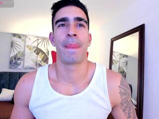 Bastiian T webcam model stream image