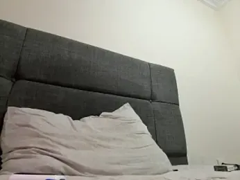 laynufff webcam stripchat model stream image