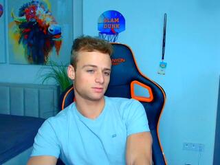 Landon Slater webcam model stream image