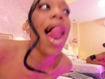 Aisha-Loren webcam model stream image