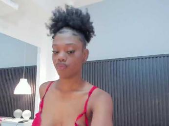 Aisha-Loren webcam model stream image