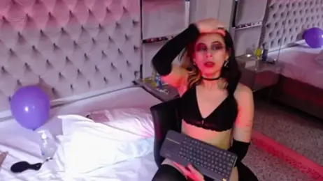 Sara_Foxx1 webcam stripchat model stream image