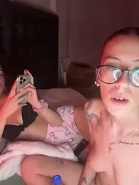 lisapeperoni webcam model stream image