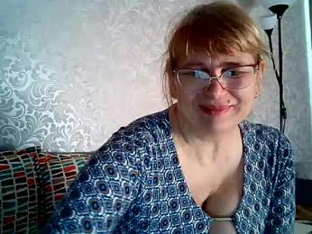 Aline_LoveFlowers webcam model stream image