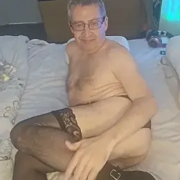 Fillme234 webcam model stream image