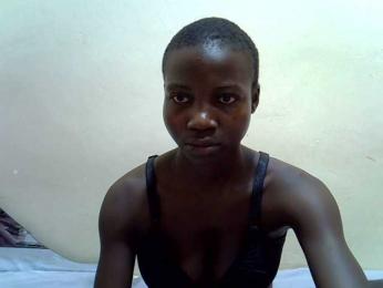 Prettiegal webcam model stream image