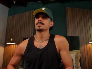 Lukee Taylor webcam model stream image