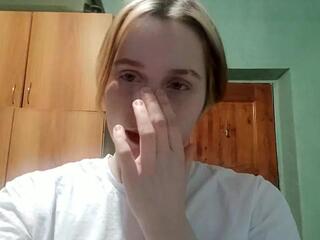 Olivia Henagan webcam model stream image