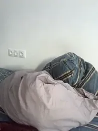 VikiiStoun webcam model stream image