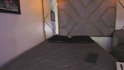 NavannyCattan webcam model stream image