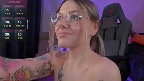 Marta_May_ webcam model stream image