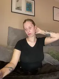 SecretLnkd webcam model stream image