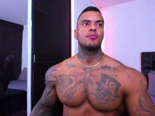 Darius Ions webcam model stream image