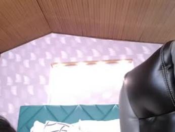 bella_poisonous webcam model stream image