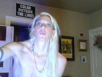 mylfGlama webcam model stream image