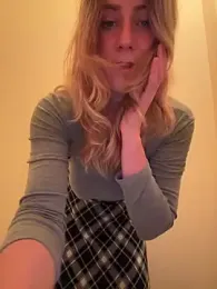 Puzdosia webcam model stream image