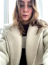 Puzdosia webcam model stream image