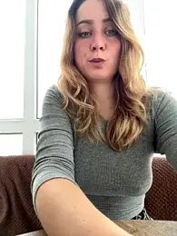 Puzdosia webcam model stream image