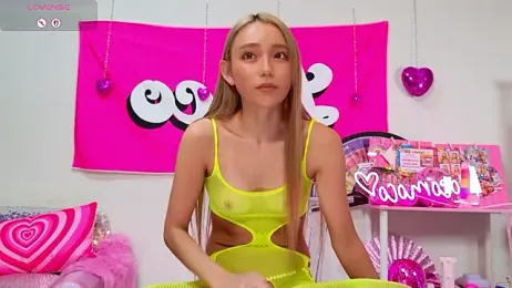 -LOCOMOCO- webcam model stream image