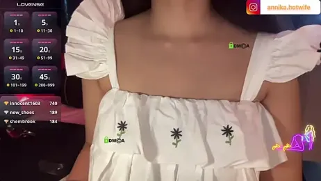 CharmingTania webcam model stream image