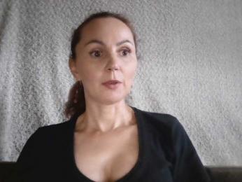 TessBertie webcam model stream image