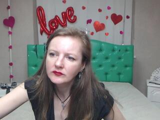 Megan Pirs webcam model stream image