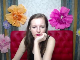 Megan Pirs webcam model stream image