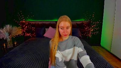 Alina__Blonde webcam model stream image