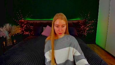 Alina__Blonde webcam model stream image