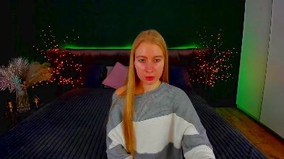 Alina__Blonde webcam model stream image