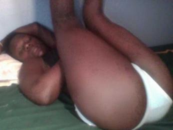 Nicely-spiced webcam model stream image