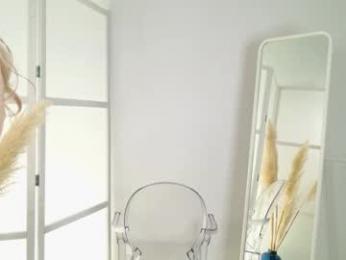 blondagent webcam model stream image