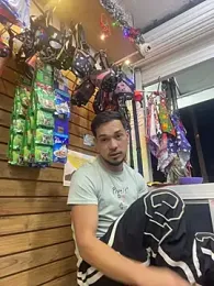 Leonardmoppet webcam model stream image