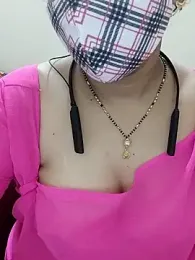 Sexynageena webcam model stream image