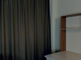 Jessenia Hovard webcam model stream image