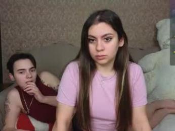 twobabesweet webcam model stream image