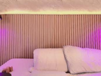 big_tits_in_your_face webcam model stream image