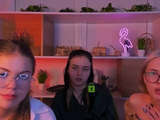 miki-ti webcam model stream image