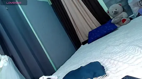 Creamycum_celinexx webcam model stream image